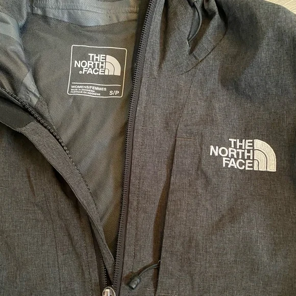 North Face Raincoat - Picture 7 of 9